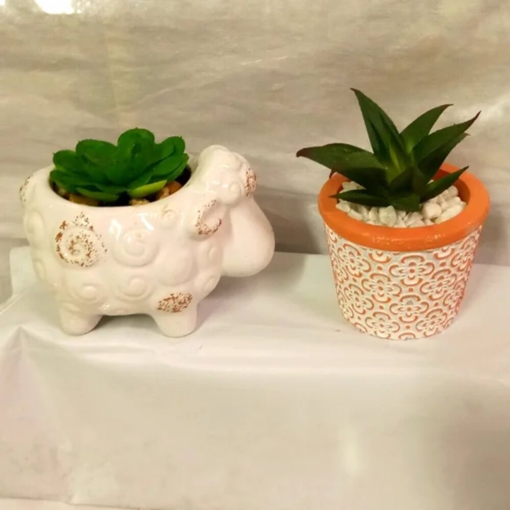 2 Old East Main Farm Animal Sheep,Planters,Ceramic Window Shelf Decor